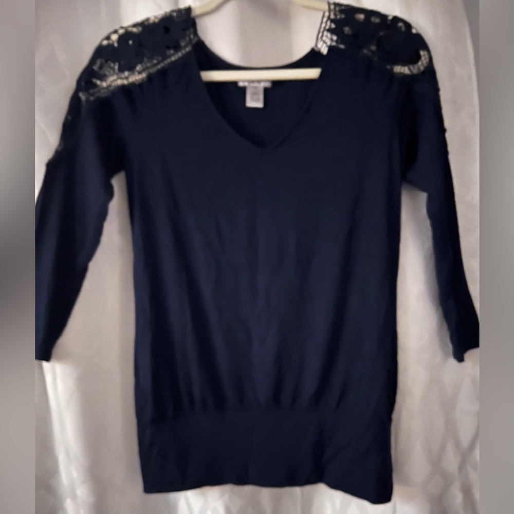 CACHE Shirt Women XS Dark Blue Lace Rayon Long Sleeve Knit Top Cutout Sleeves